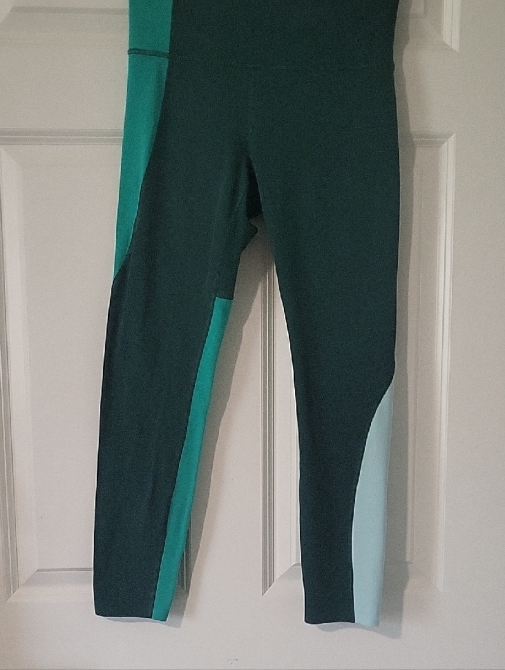 Women’s Athleta High Rise Colorblock Leggings Small Teal Mint Athletic Yoga Pant - Picture 6 of 13